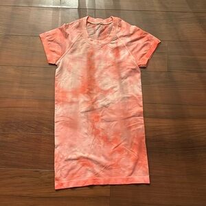 Lululemon swiftly tech short sleeve hip length size: 2 pink tie dye